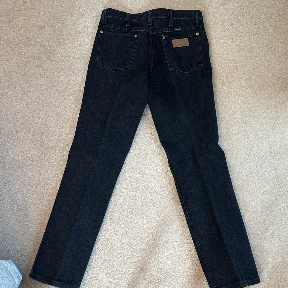Wrangler Men's Dark Black Jeans - Picture 2 of 5